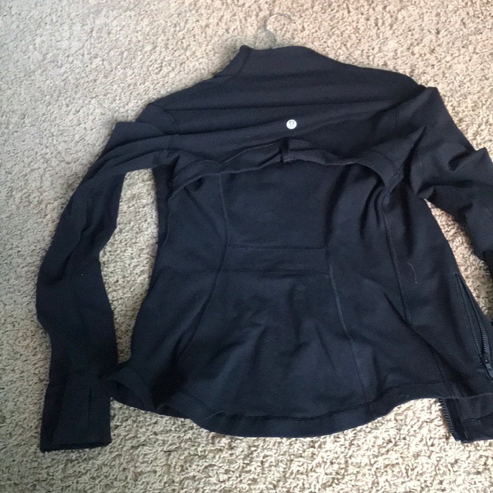 🤩Lululemon define jacket🤩 will be donated soon